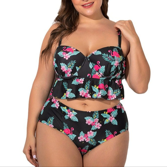 Plus-Size Signed Boxer Pluger Bikini للحصول على منحنيات واثقة