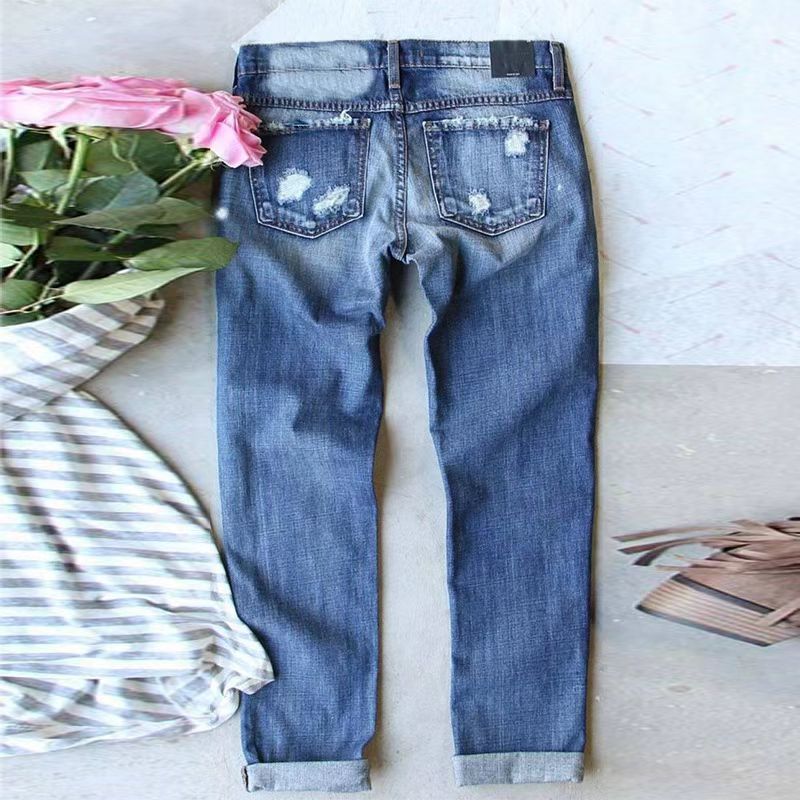Bandiera bandiera jeans in denim strappato con tocco di streetwear patriottico