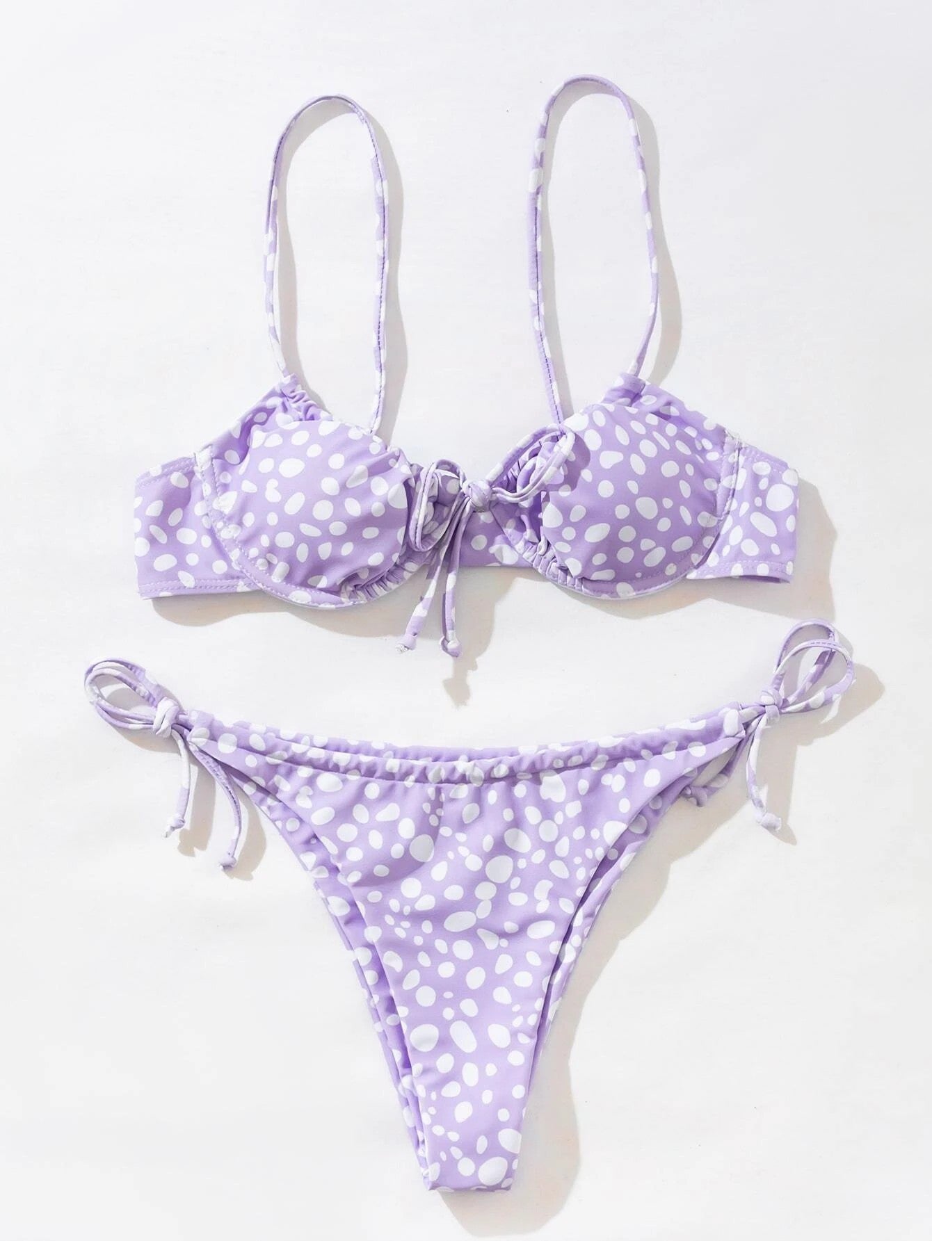 Costume de bikini fendu pour femmes chics pour un été élégant