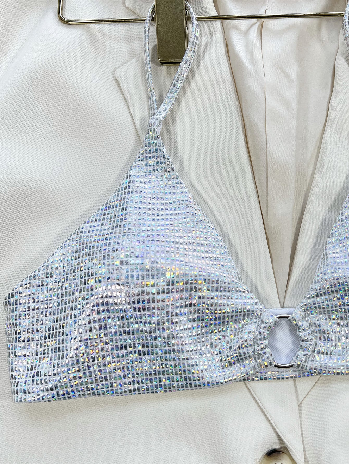 Fashionable Split Bikini Swimwear for Confident Beach Look-Theone Apparel