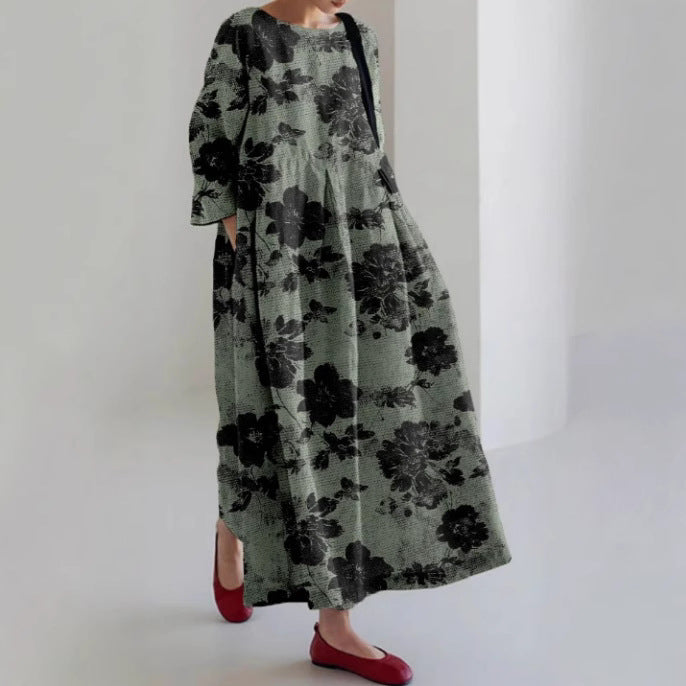Abito floreale creativo a maniche a tre quarti con silhouette rilassata