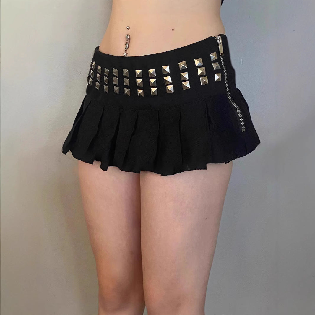 Geplooide rok met sprankelend detail voor zomerglam