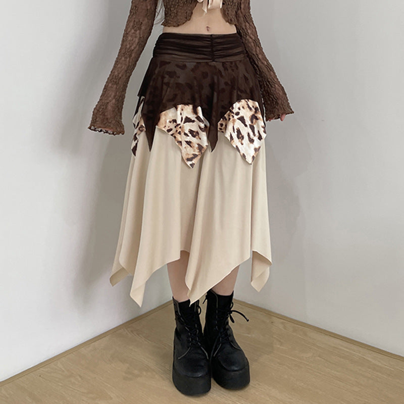 Gonna pieghetta a maglie con stampa leopardata con orlo irregolare