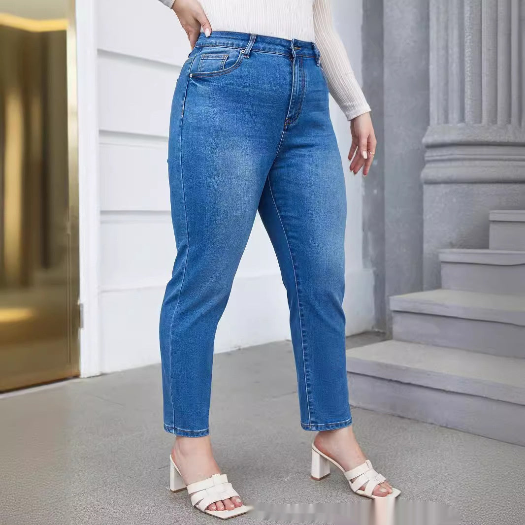 Jeans tratto harem taglie forti con silhouette affusolata