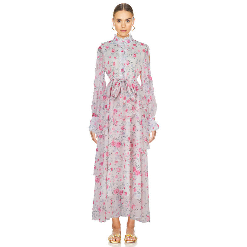 Vestido de defesa de renda com babados com charme irregular de bainha