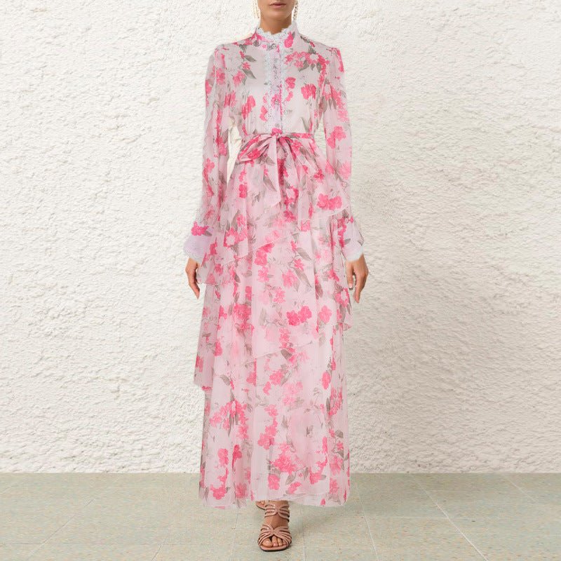 Vestido de defesa de renda com babados com charme irregular de bainha