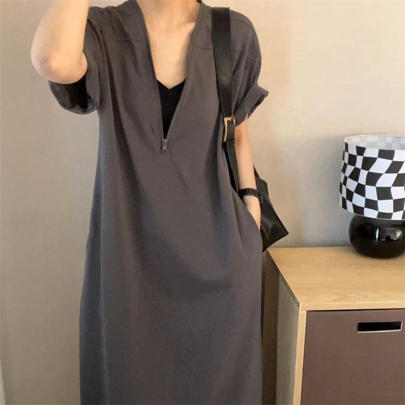 Premium Retro Hepburn Style Dress with Zipper Closure