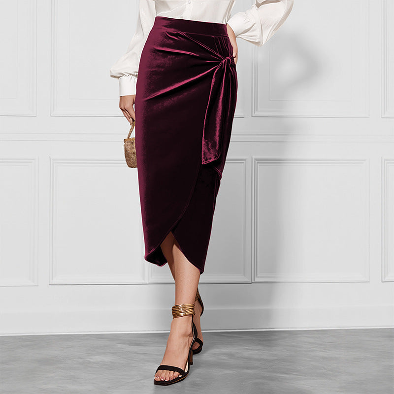 Vestido de veludo torcido de cor sólida com divisão elegante