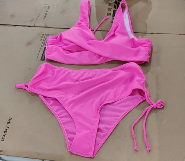 Maiô de biquíni com tiras de moda para o estilo moderno de praia
