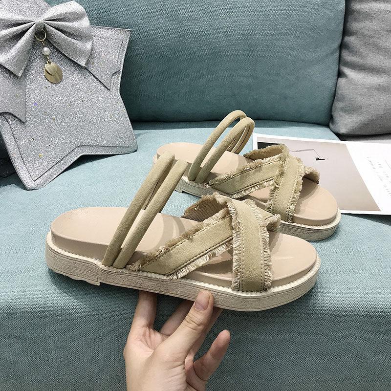 Sandal berjalan pinggiran trim bertali