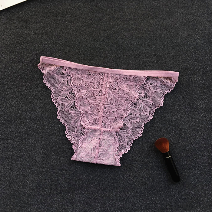Braguitas semi transparentes de encaje