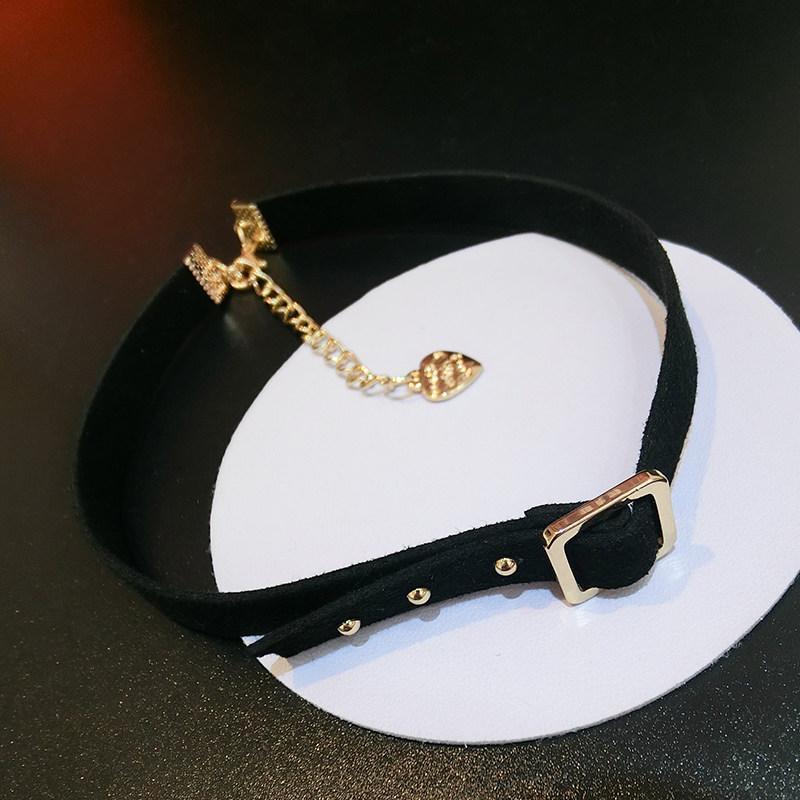 Kalung choker suede hitam bertabur