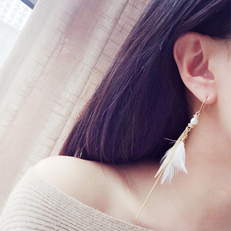 Feather Pendant Chain Tassel Earrings